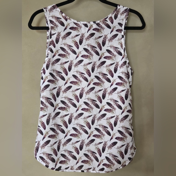 Pink Martini | Feather Print Sleeveless Top, Size S - Picture 3 of 7